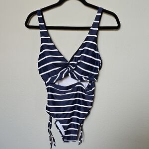 Verano Playa Twist Front Cut Out Navy Striped Bikini Swimsuit Bathing Suit Large